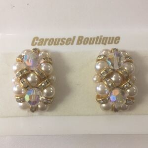 Vintage Crystal and Faux Pearl Clip earrings